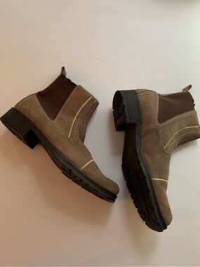 B2 Browns Tan Suede Chelsea Boots Sz 8